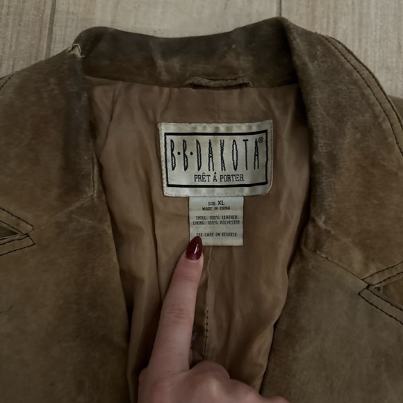 100% Leather Jacket - Picture 3 of 8